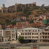 109 zabudowa starego miasta Tibilisi, a powyćej Twierdza Narikala